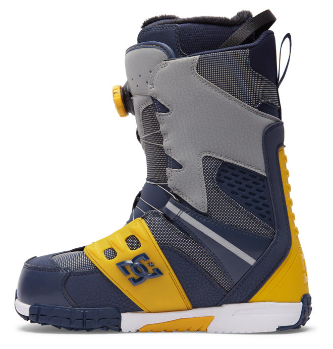 burton jet phantom snowboard boots Men's Photon BOA Boots, Forest Moss / Wide / 12 performance oriented boots featuring a sturdy Dual BOA Fit System and customizable and warm Response 3 liner 24/25 Demo Boots Phantom