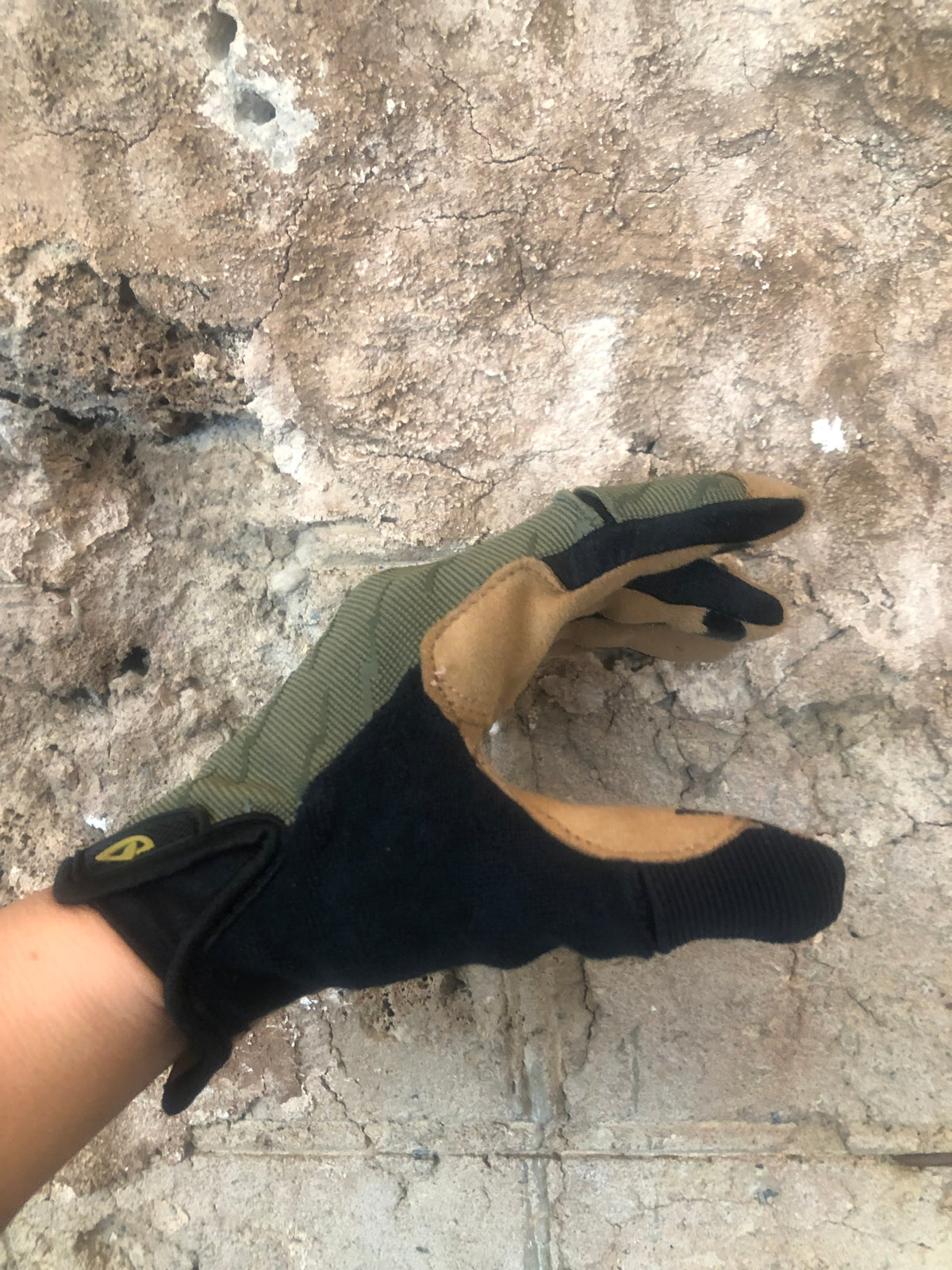 Gravity Coalition DND Bike Gloves by Giro