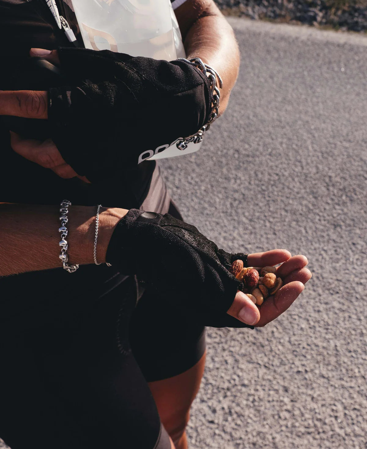 POC ESSENTIAL SHORT GLOVE Uranium Black
