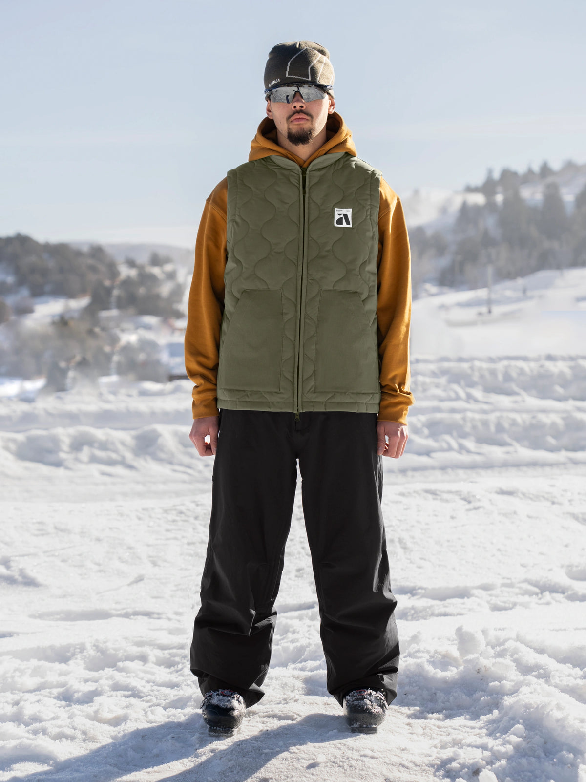 Armada Yowler Vest
