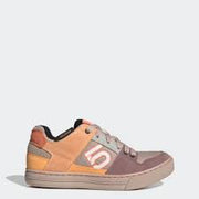 Wonder Taupe / Cloud White / Acid Orange