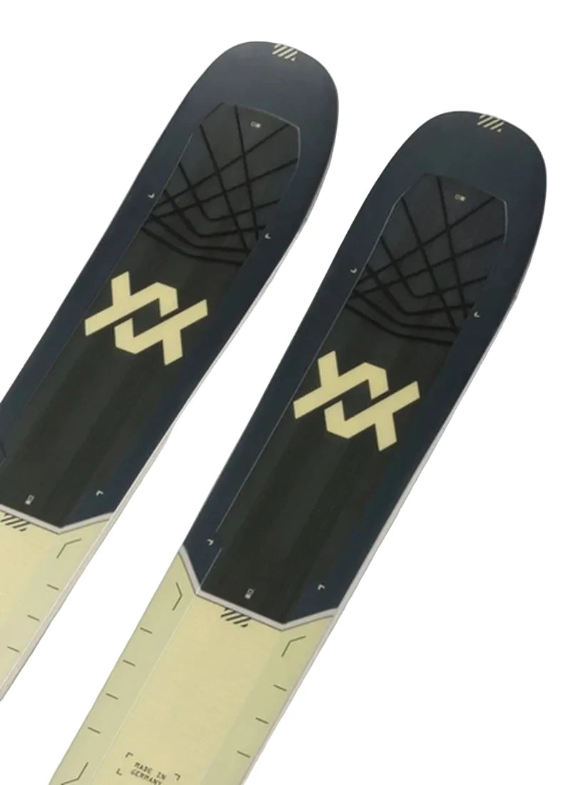 Volkl Mantra Ski