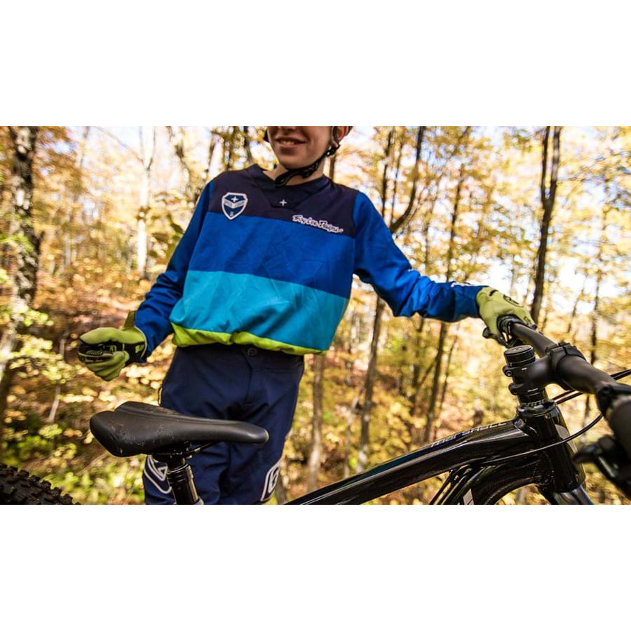 Devinci Marshall Full Suspension Mountain Bike